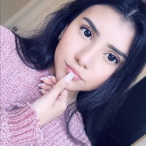 Meet your Posher, Alexandra